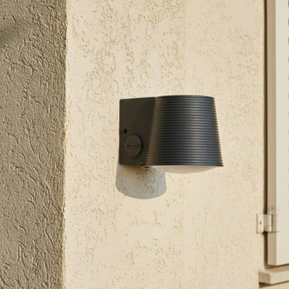 Lot de 2 appliques murales solaires puissantes LED blanc 1000 lumens avec détecteur de mouvement IP65 2x SOLINE WALL