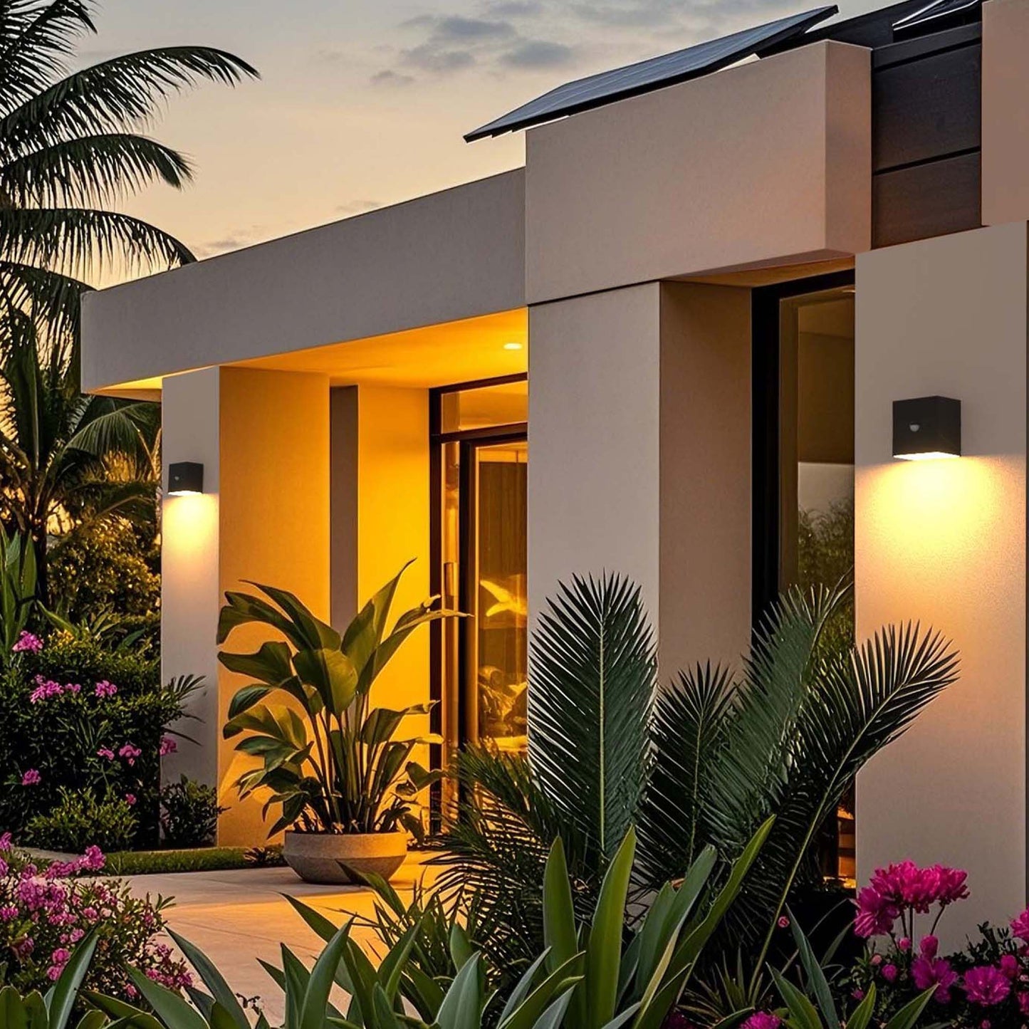 Lot de 2 appliques murales solaires formes personnalisables LED 2x LUMICUBE avec détecteur de mouvement H10cm