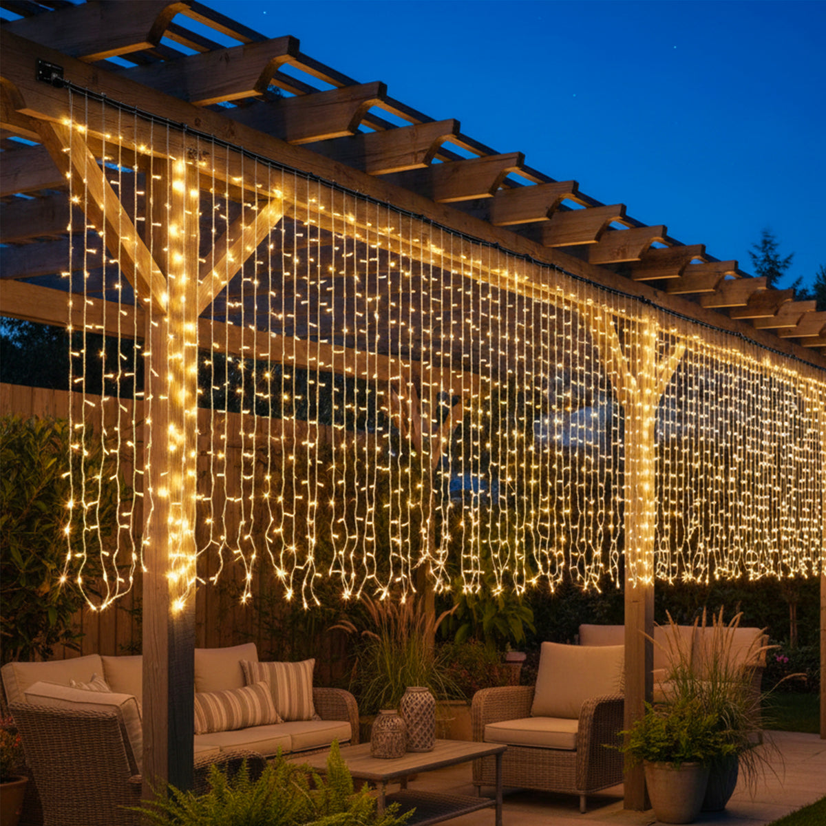 Lot de 2 guirlandes rideaux lumineux solaires 200 LED blanc chaud 8 modes détecteur crépusculaire 2x YOGY CURTAIN 200 2x2m