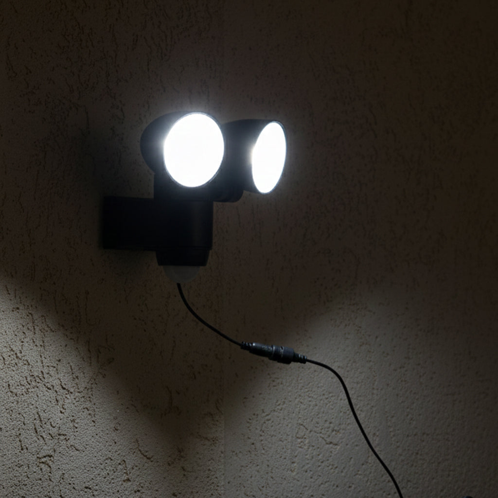 Projecteur solaire deux têtes orientables éclairage puissant panneau solaire déporté LED blanc WALEE BLACK avec détecteur de mouvement H15,4cm