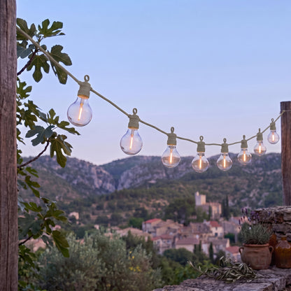 Lot de 2 guirlandes lumineuses solaires et sur secteur raccordables taupe 20 globes transparents LED blanc chaud 2x PARTY MAX CLEAR HYBRID TAUPE 13m