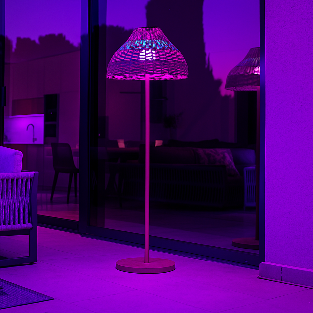 Lampadaire sans fil pied metal LED blanc et multicolore dimmable ELION en rotin  H168cm avec télécommande