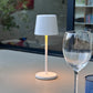 Mini lampe de table touch sans fil en aluminium blanc LED KELLY MINI WHITE blanc dimmable H22cm