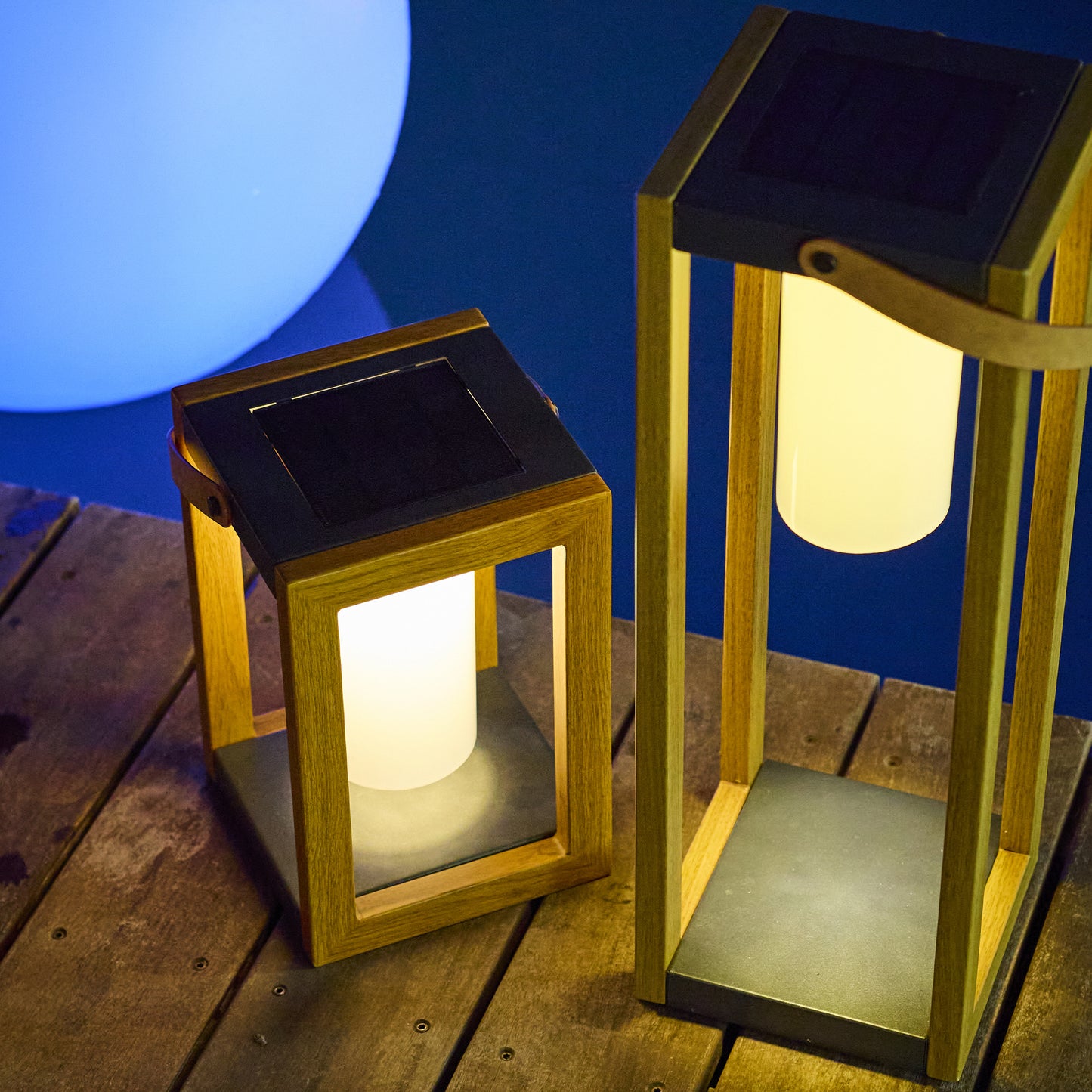 Lanterne Solaire Nomade LED Blanc SERAPHINA TALL - H50cm, Éclairage Autonome et Élégant, Idéal pour Terrasse, Jardin, Balcon et Décoration Extérieure